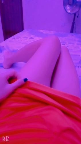 TY调情飞机必去，年轻腿美